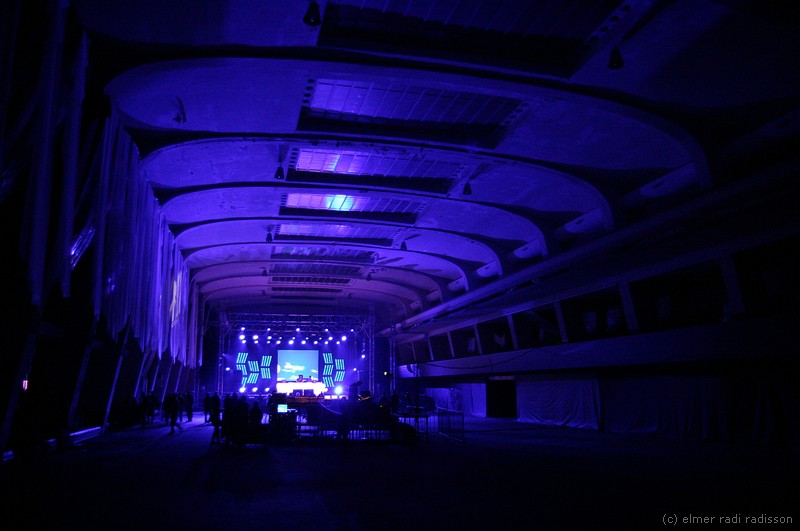 gal/Crystal_Method/IMG_8169.jpg