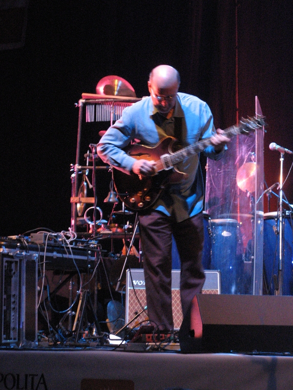 gal/Medeski_Scofield_Martin_and_Wood/IMG_4792.JPG