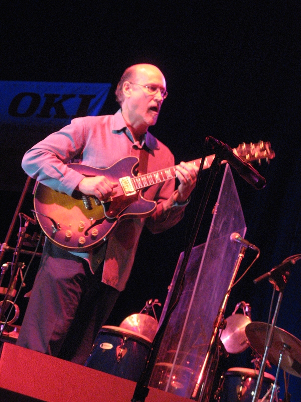 gal/Medeski_Scofield_Martin_and_Wood/IMG_4802.JPG